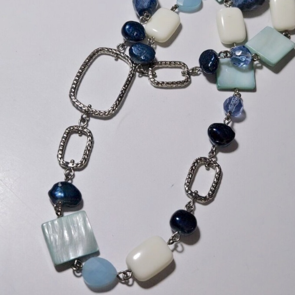 Lia Sophia Vista Rivershell Blue & Silver Necklace